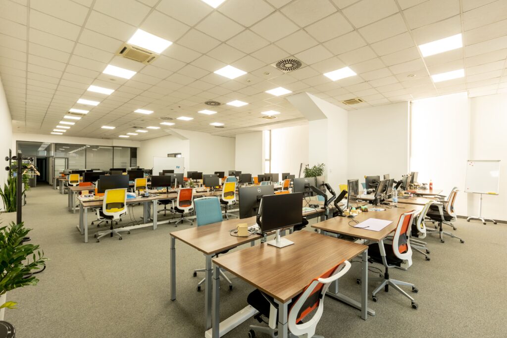 Bazar III work stations