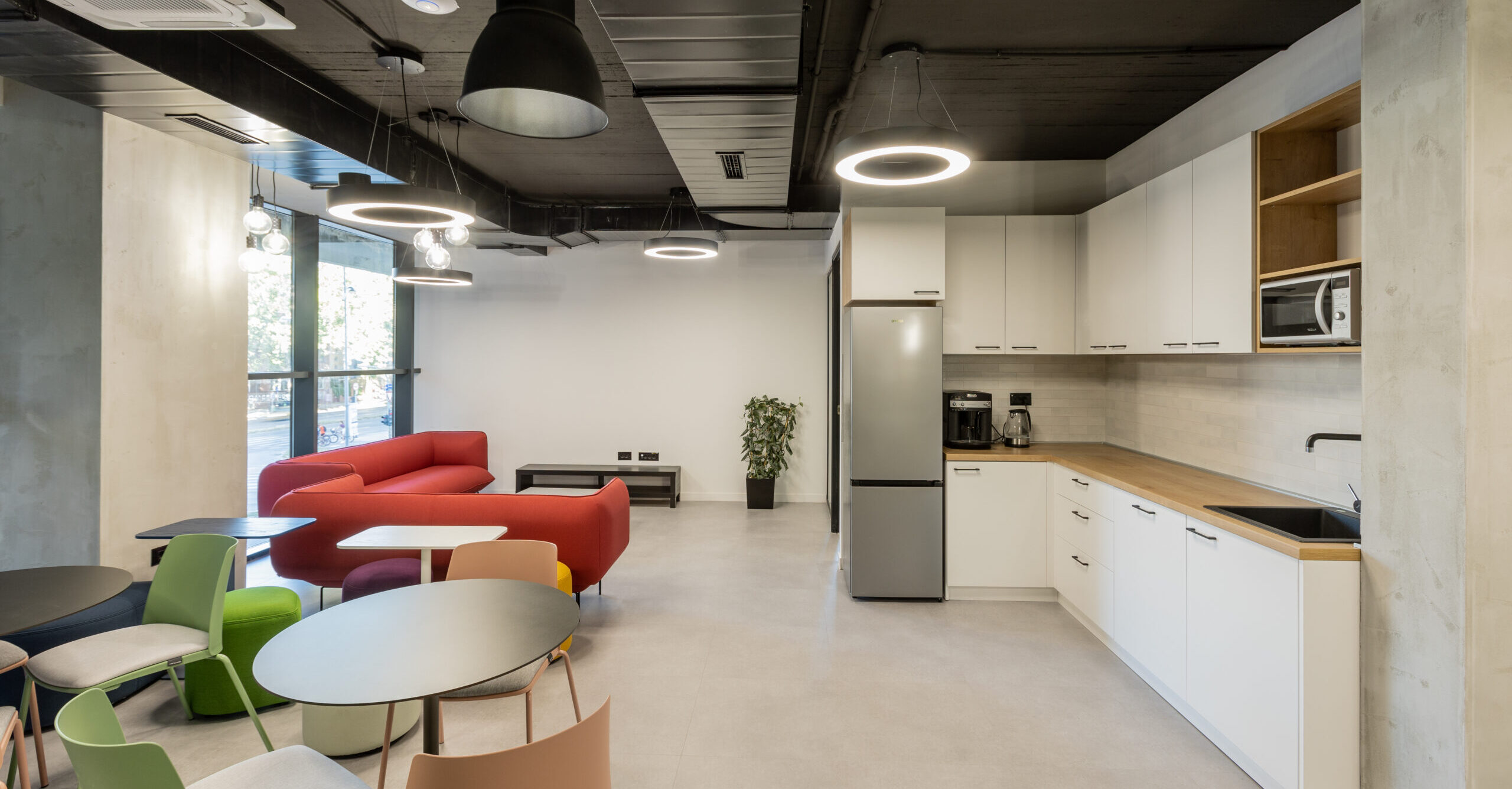 AJS Ventures instant offices - image showing private office